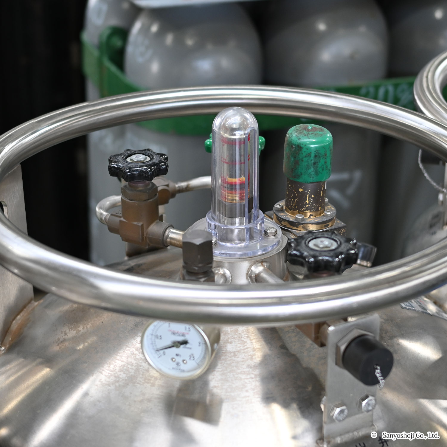 超低温液化ガスLGCのバルブ