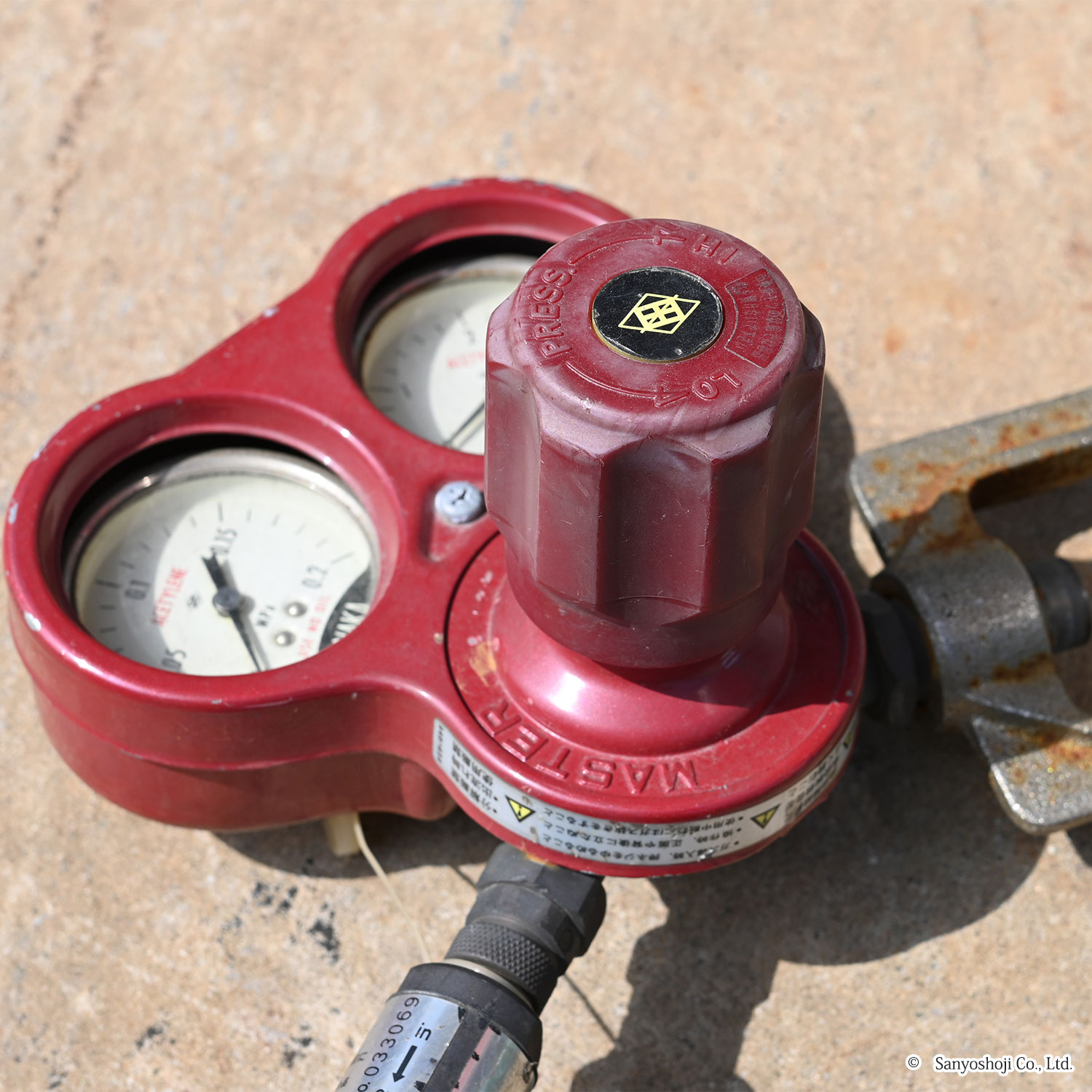 溶解アセチレン用圧力調整器