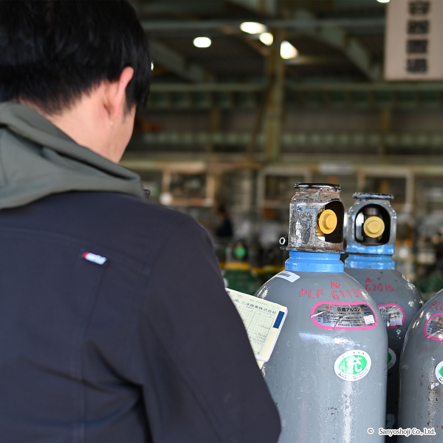 47Lの高圧ガスボンベのサイズ感